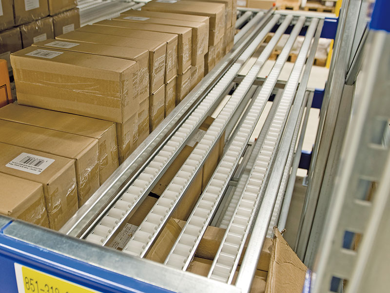 Static pallet racking equipped with BITO Adapta-Flow Modules for carton live storage